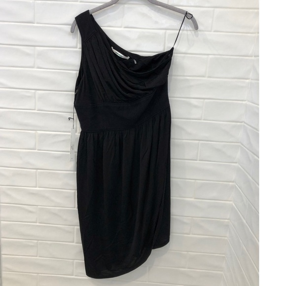 SUSANA Monaco one shoulder dress - Picture 2 of 8